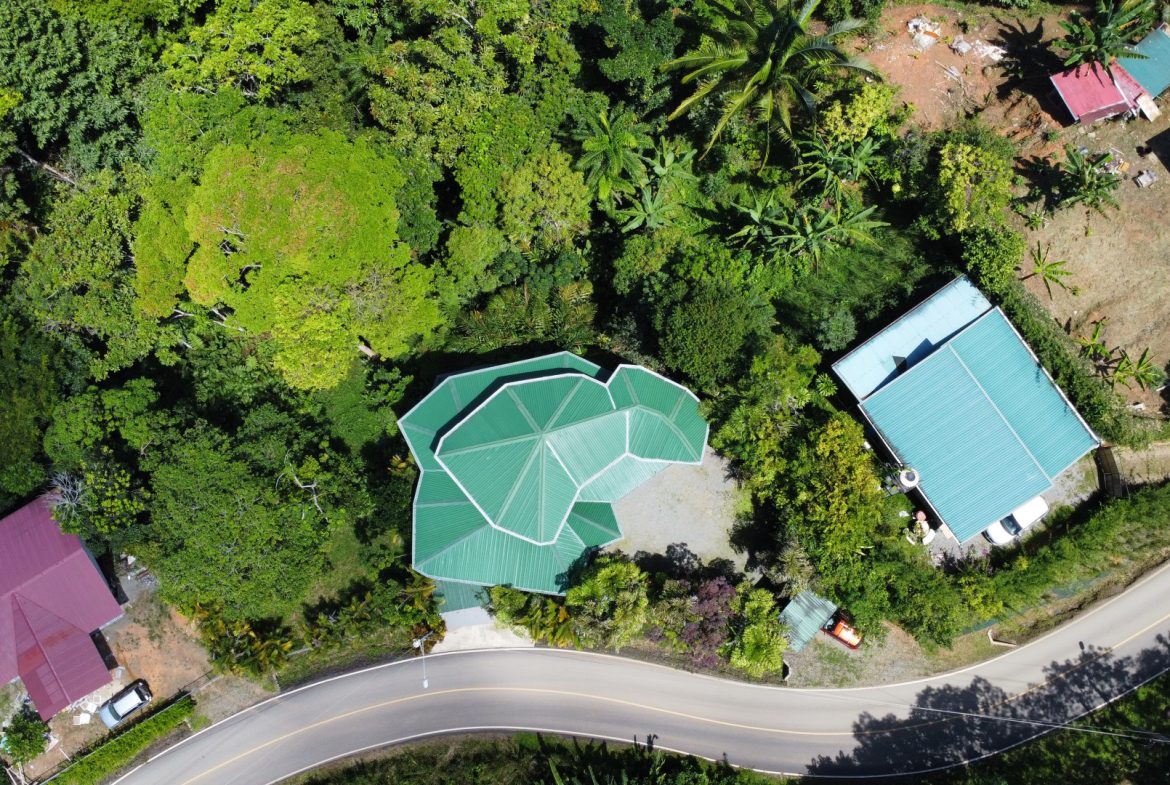 Teak Luxury 5-beds Home in the Mountains of Las Tumbas – 0.45 ACRES