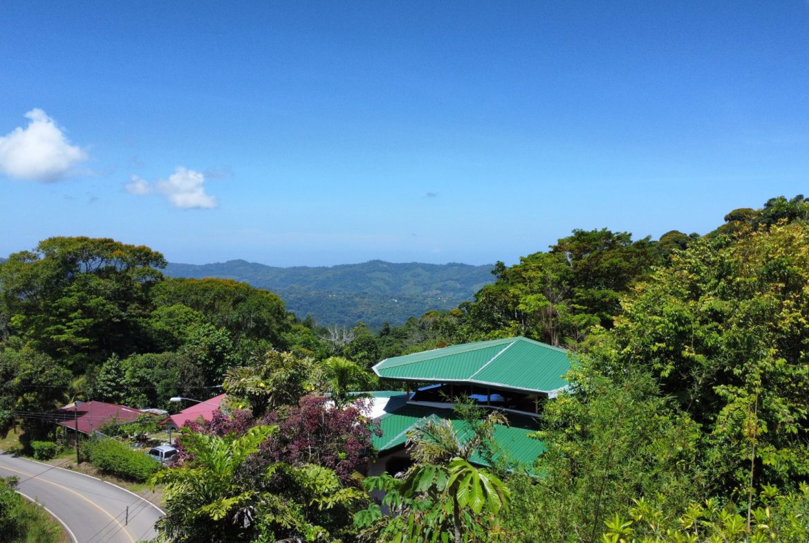 Teak Luxury 5-beds Home in the Mountains of Las Tumbas – 0.45 ACRES
