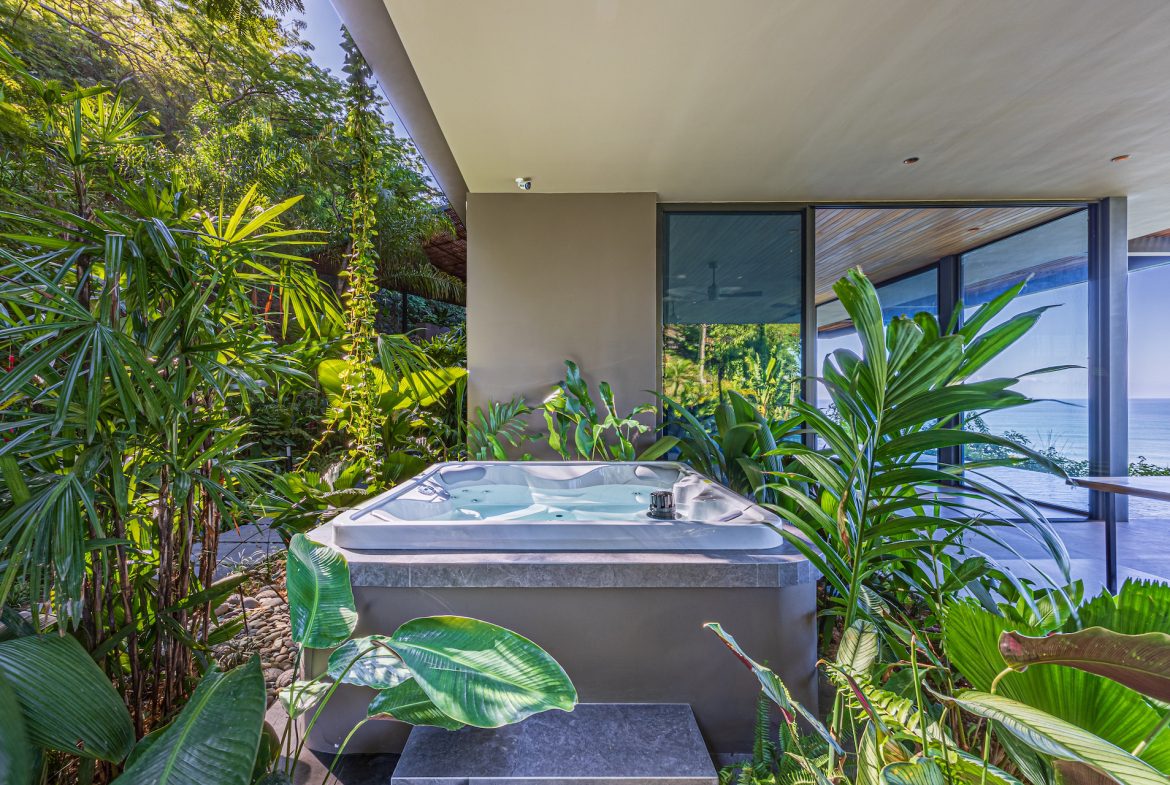 LUXURY PROPERTY WITH FIVE BEDROOM WITH A PANORAMIC VIEWS OF THE SUNSET AND OCEAN CASCADA DE LUZ, IN DOMIICALITO – 1.23 ACRES