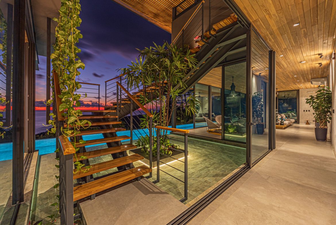 LUXURY PROPERTY WITH FIVE BEDROOM WITH A PANORAMIC VIEWS OF THE SUNSET AND OCEAN CASCADA DE LUZ, IN DOMIICALITO – 1.23 ACRES