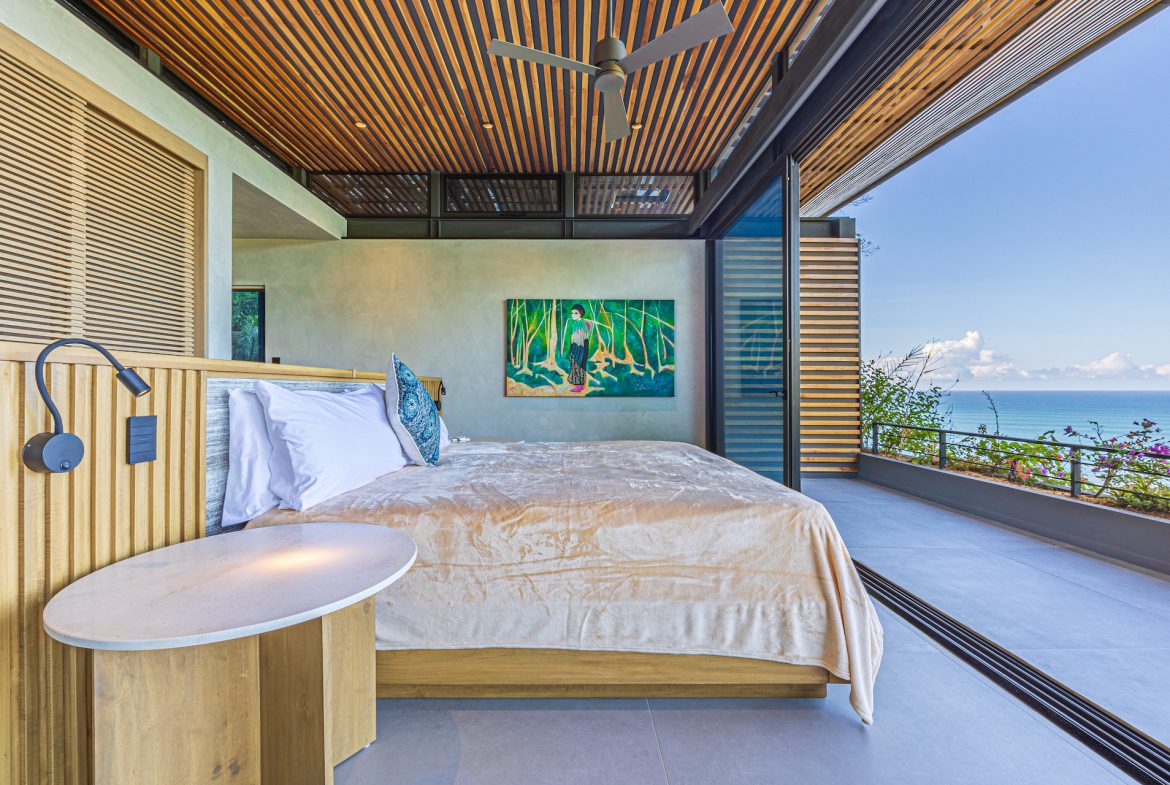 LUXURY PROPERTY WITH FIVE BEDROOM WITH A PANORAMIC VIEWS OF THE SUNSET AND OCEAN CASCADA DE LUZ, IN DOMIICALITO – 1.23 ACRES