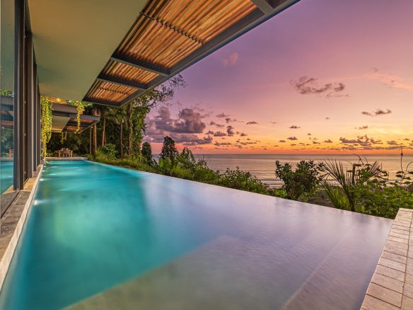 LUXURY PROPERTY WITH FIVE BEDROOM WITH A PANORAMIC VIEWS OF THE SUNSET AND OCEAN CASCADA DE LUZ, IN DOMIICALITO – 1.23 ACRES, Dominicalito, Costa Rica — photo 5