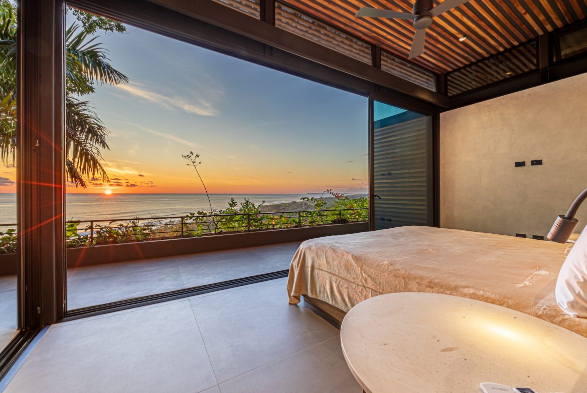 LUXURY PROPERTY WITH FIVE BEDROOM WITH A PANORAMIC VIEWS OF THE SUNSET AND OCEAN CASCADA DE LUZ, IN DOMIICALITO – 1.23 ACRES