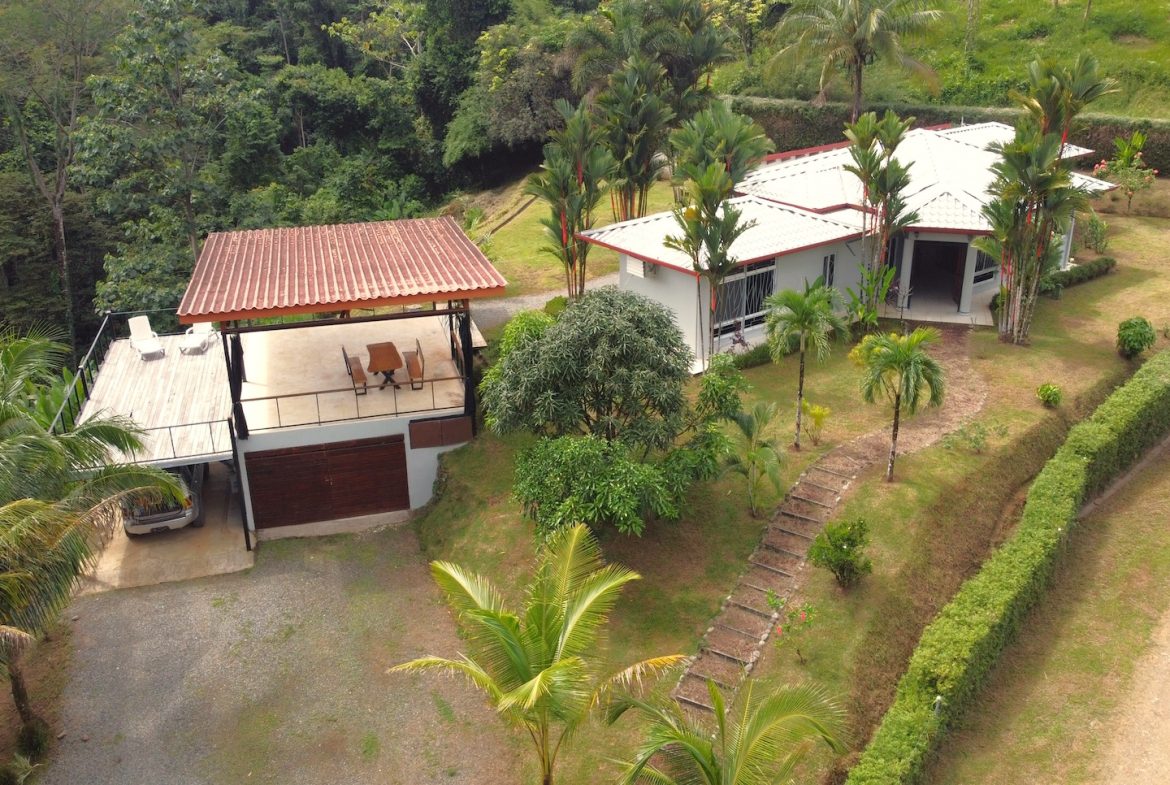 HOUSE WITH THREE BEDROOMS AND MOUNTAINS VIEWS, IN OJOCHAL – 1.8 ACRES, Uvita, Costa Rica — photo 3