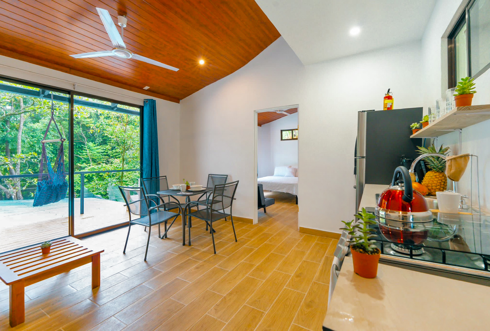 03 Three 1 bedrooms(2)