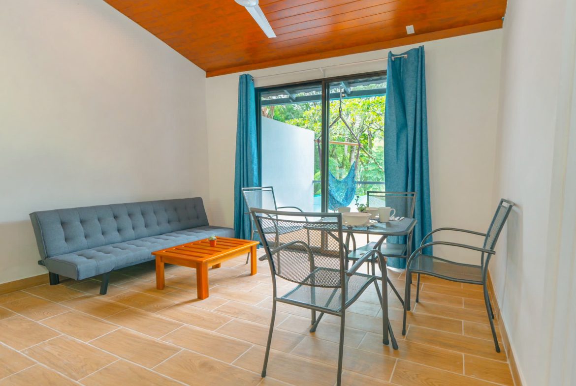 HOTEL PROPERTY WITH TEN BEDROOMS NEAR TO THE BEACH, IN OJOCHAL – 1.5 ACRES