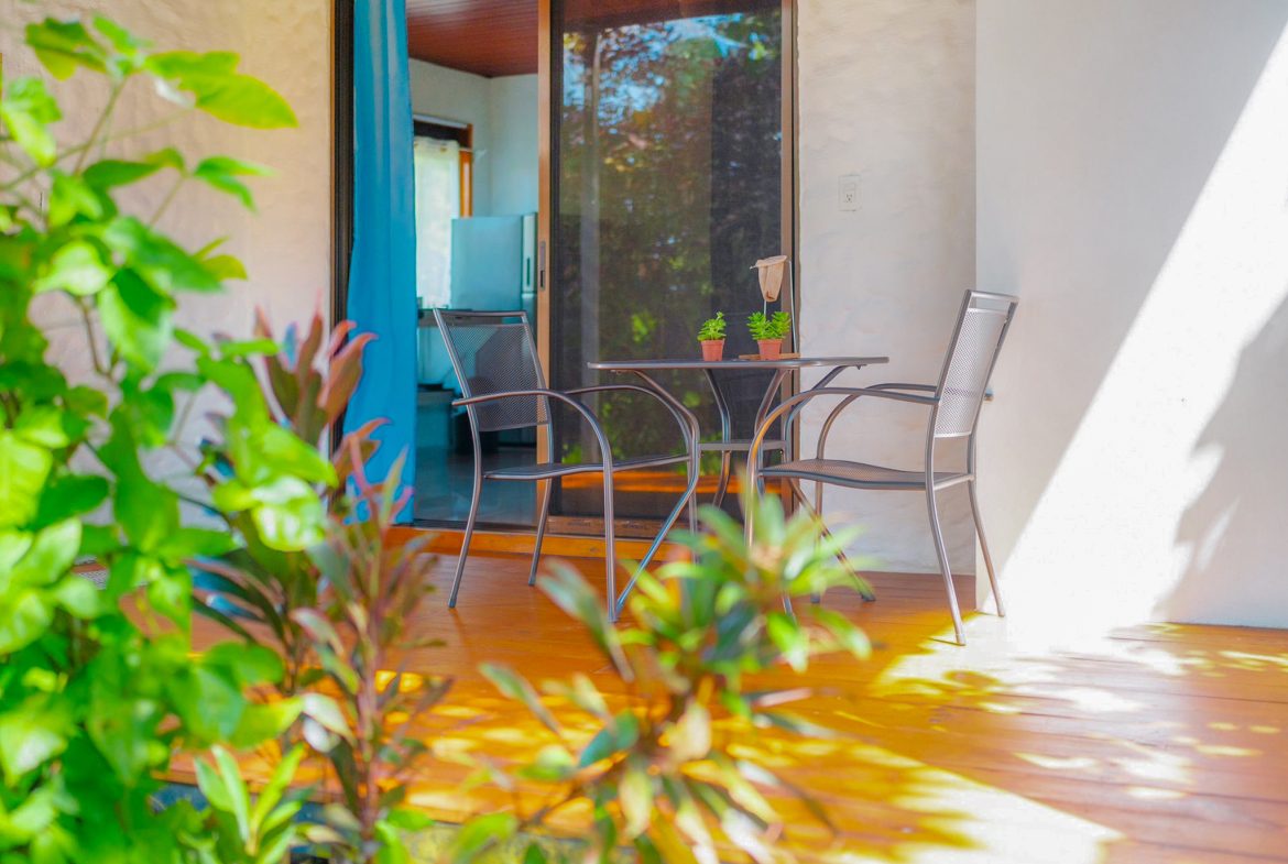 HOTEL PROPERTY WITH TEN BEDROOMS NEAR TO THE BEACH, IN OJOCHAL – 1.5 ACRES