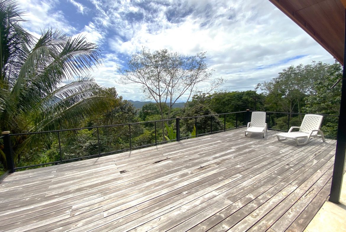 HOUSE WITH THREE BEDROOMS AND MOUNTAINS VIEWS, IN OJOCHAL – 1.8 ACRES