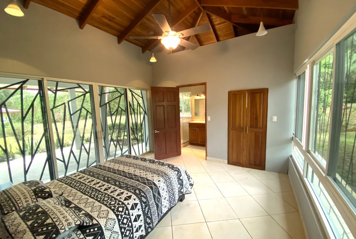 HOUSE WITH THREE BEDROOMS AND MOUNTAINS VIEWS, IN OJOCHAL – 1.8 ACRES