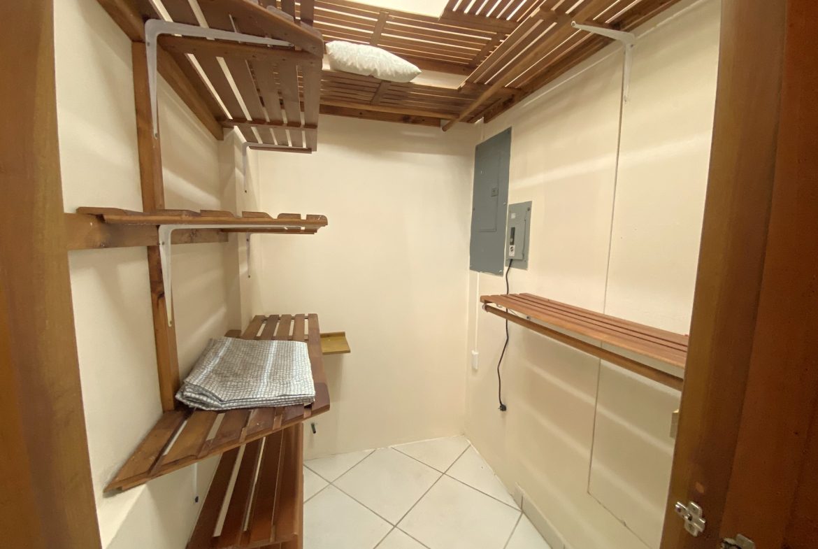 HOUSE WITH THREE BEDROOMS AND MOUNTAINS VIEWS, IN OJOCHAL – 1.8 ACRES
