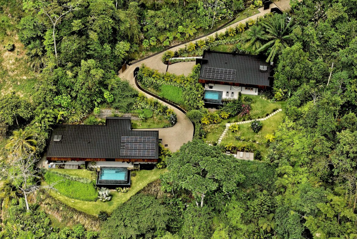 BLACK VILLAS IN THE MIDDLE OF THE NATURE, IN UVITA – 2.35 ACRES, Uvita, Costa Rica — photo 2