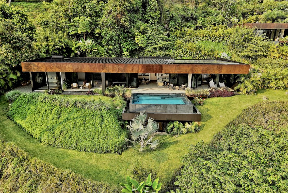BLACK VILLAS IN THE MIDDLE OF THE NATURE, IN UVITA – 2.35 ACRES, Uvita, Costa Rica — photo 3