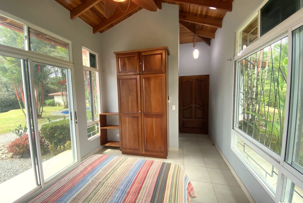 HOUSE WITH THREE BEDROOMS AND MOUNTAINS VIEWS, IN OJOCHAL – 1.8 ACRES