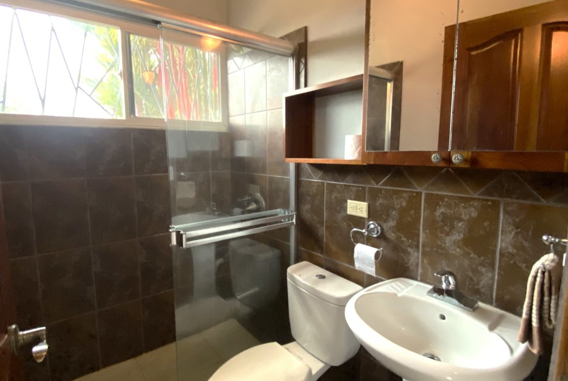 HOUSE WITH THREE BEDROOMS AND MOUNTAINS VIEWS, IN OJOCHAL – 1.8 ACRES