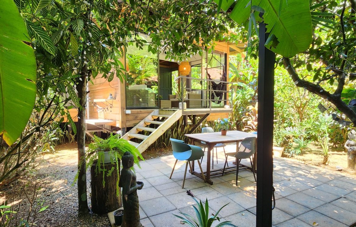 HOTEL PROPERTY WITH TEN BEDROOM AND POOL, IN OJOCHAL – 0.44 ACRES