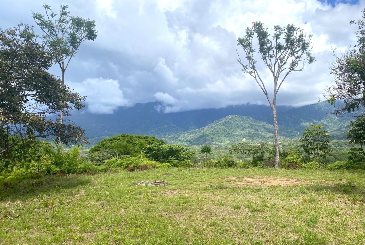 TWO EXCLUSIVE LOTS WITH PANORAMIC OCEAN AND SUNSET VIEWS, IN OJOCHAL – 5.32 ACRES