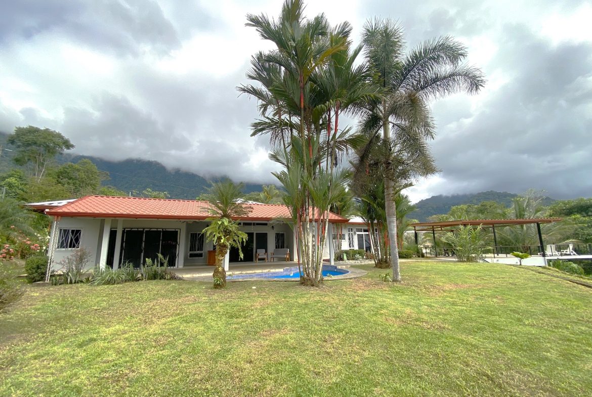 HOUSE WITH THREE BEDROOMS AND MOUNTAINS VIEWS, IN OJOCHAL – 1.8 ACRES