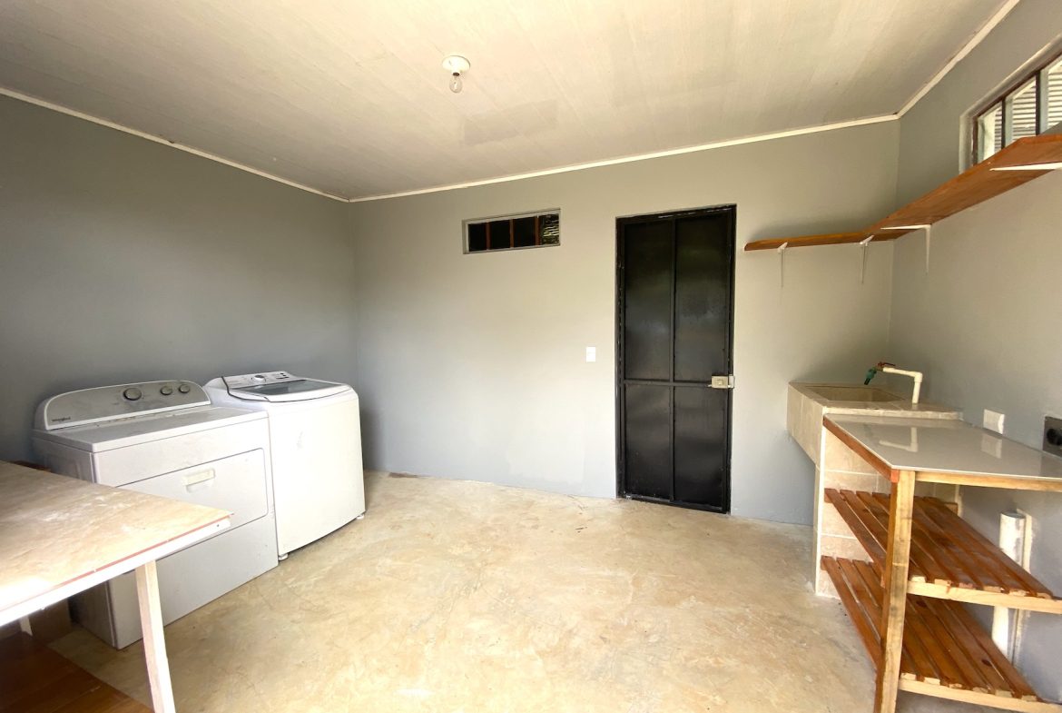 HOUSE WITH THREE BEDROOMS AND MOUNTAINS VIEWS, IN OJOCHAL – 1.8 ACRES
