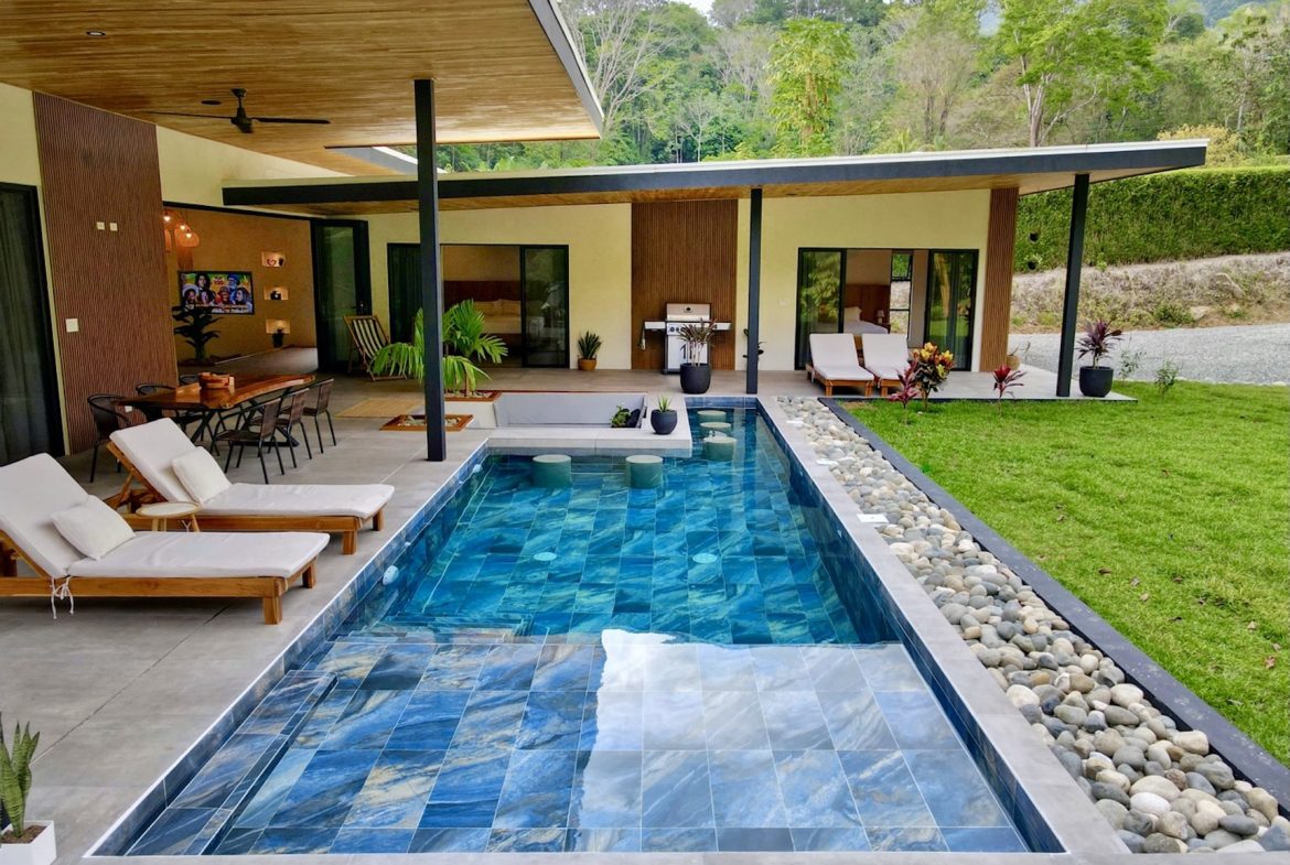 LUXURY PROPERTY WITH TREES VIEWS, IN OJOCHAL – 1.8 ACRES, Uvita, Costa Rica — photo 5
