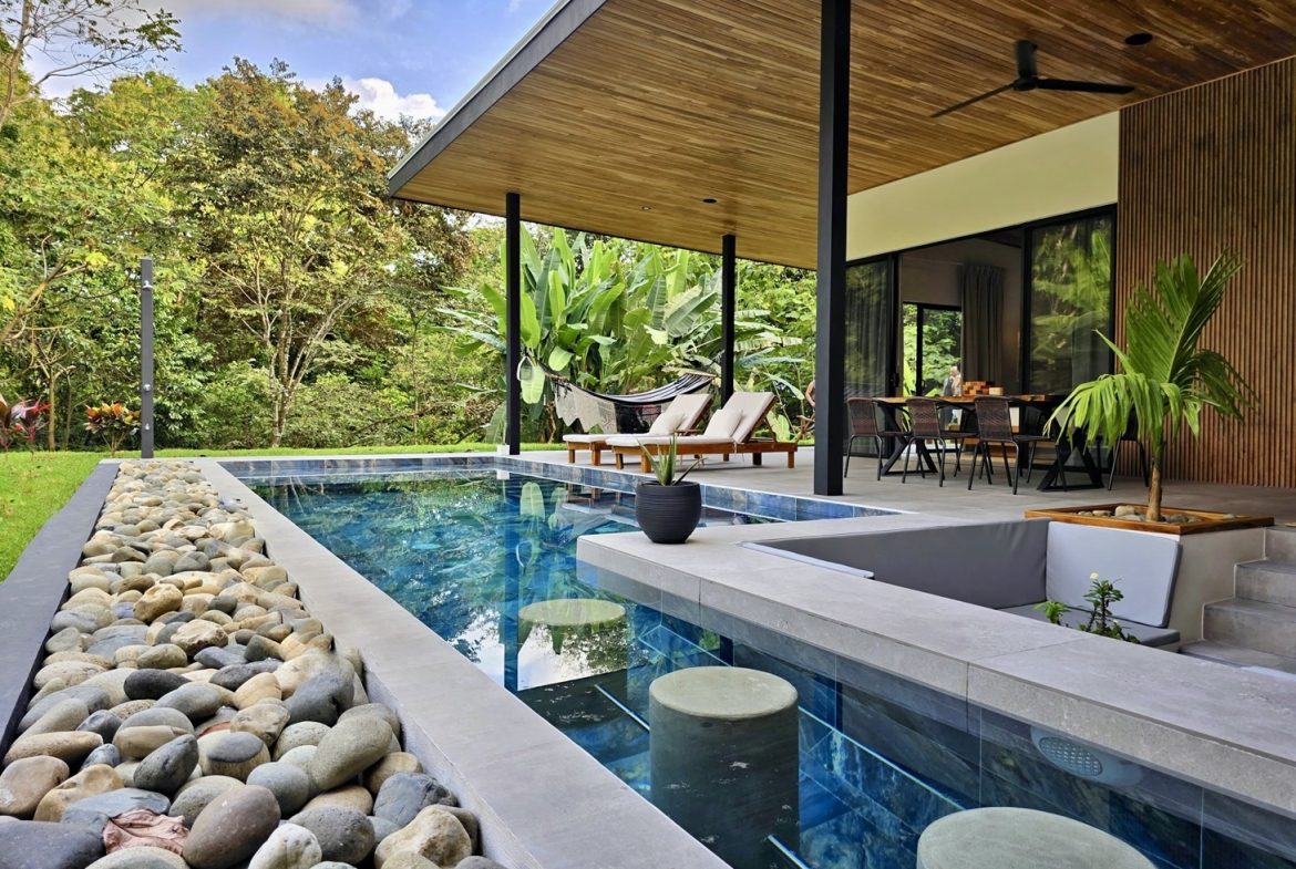 LUXURY PROPERTY WITH TREES VIEWS, IN OJOCHAL – 1.8 ACRES, Uvita, Costa Rica — photo 7