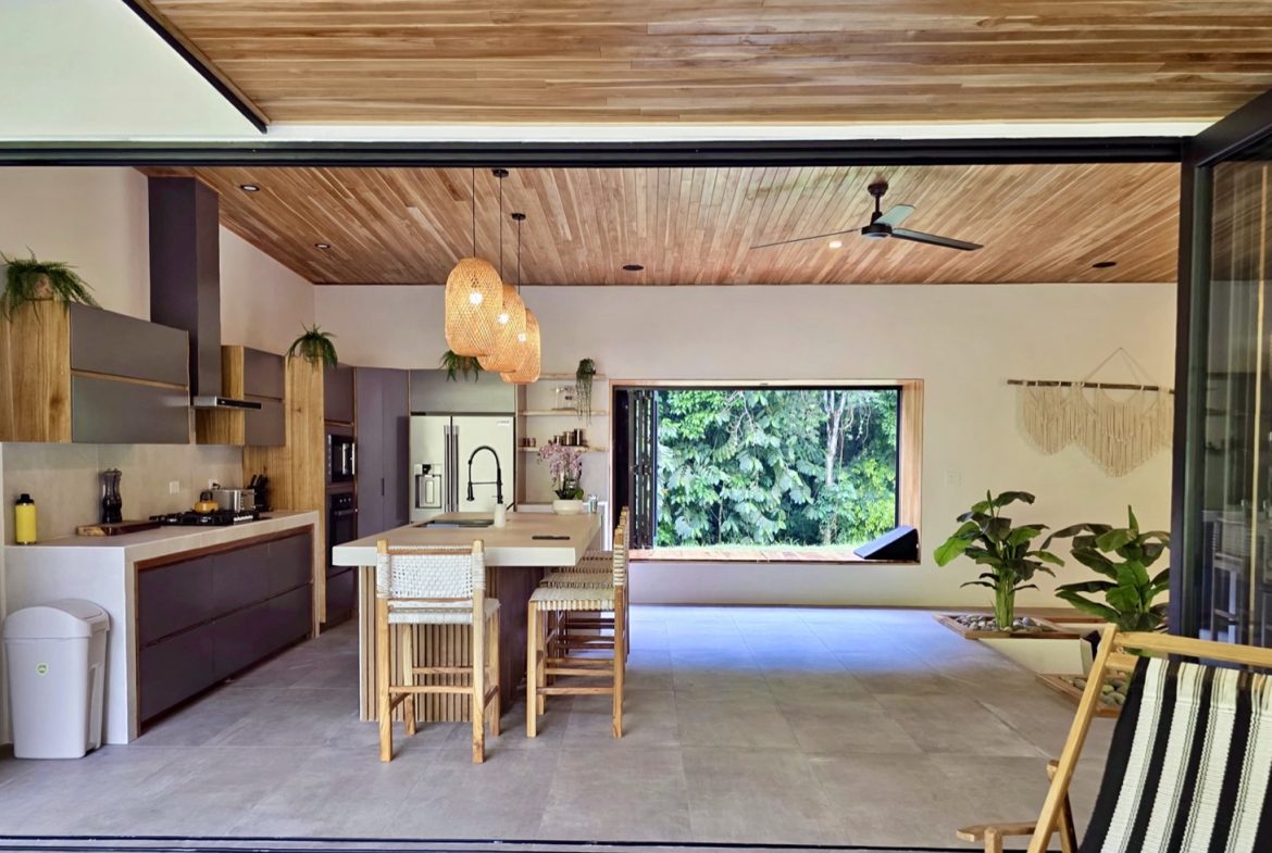 LUXURY PROPERTY WITH TREES VIEWS, IN OJOCHAL – 1.8 ACRES