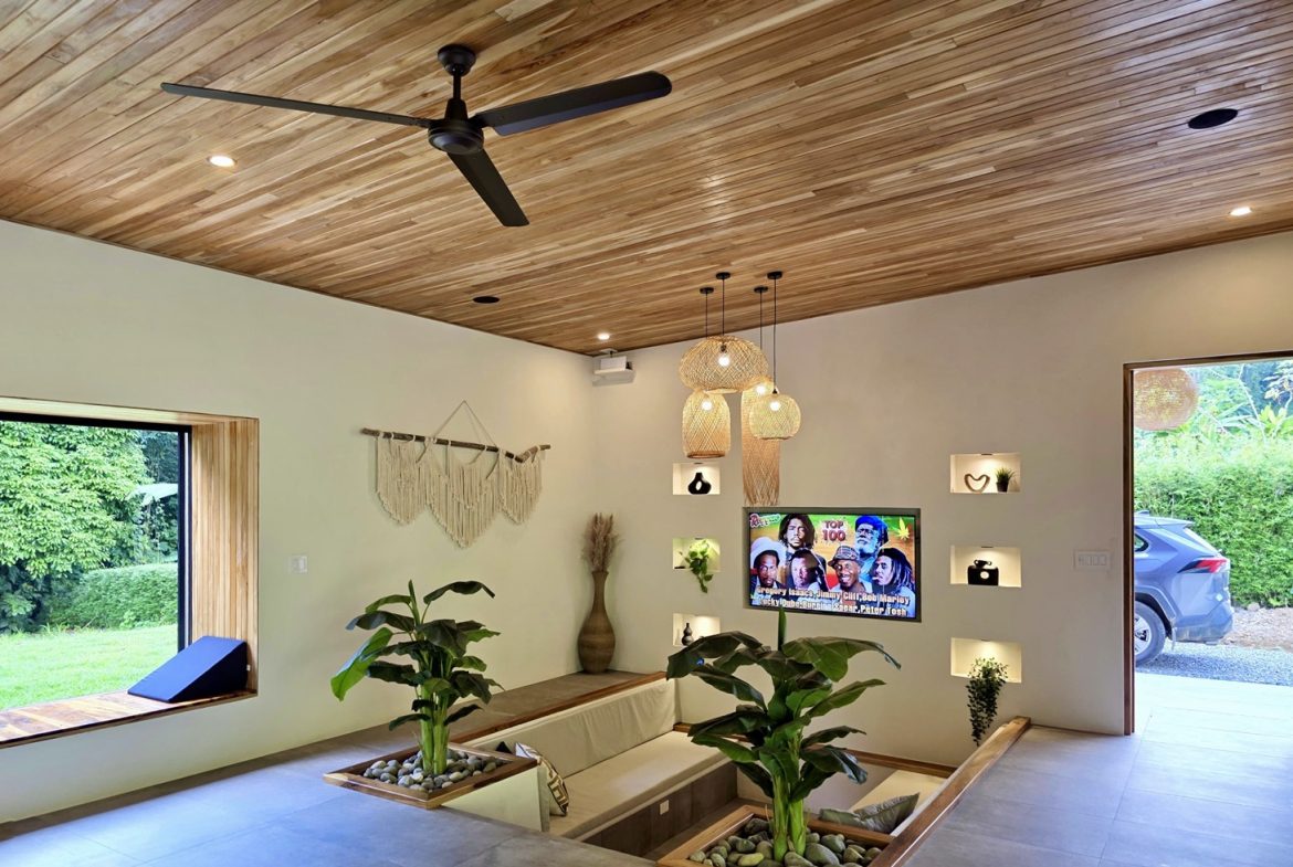 LUXURY PROPERTY WITH TREES VIEWS, IN OJOCHAL – 1.8 ACRES