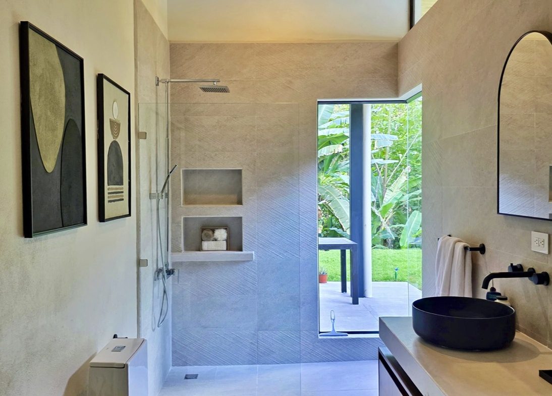 LUXURY PROPERTY WITH TREES VIEWS, IN OJOCHAL – 1.8 ACRES