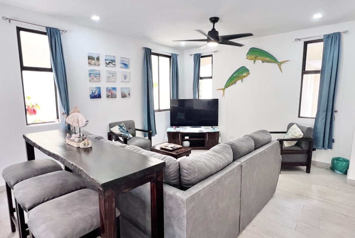 VILLA TORTUGA IN GATED COMMUNITY NEAR TO QUEPOS CENTER  – 0.08 ACRES