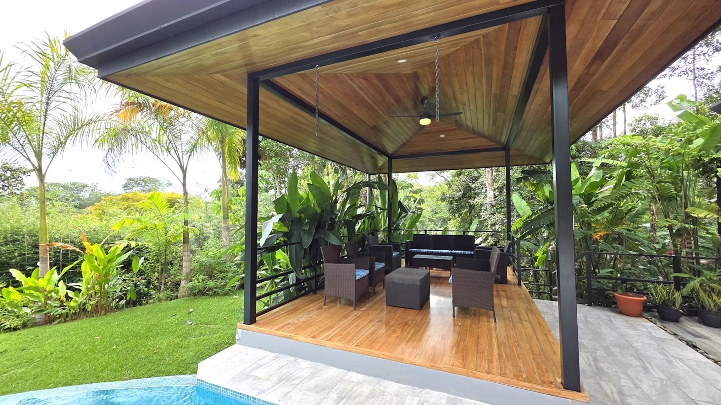 5526 – Affordable Resort-Style Ocean View Home_08