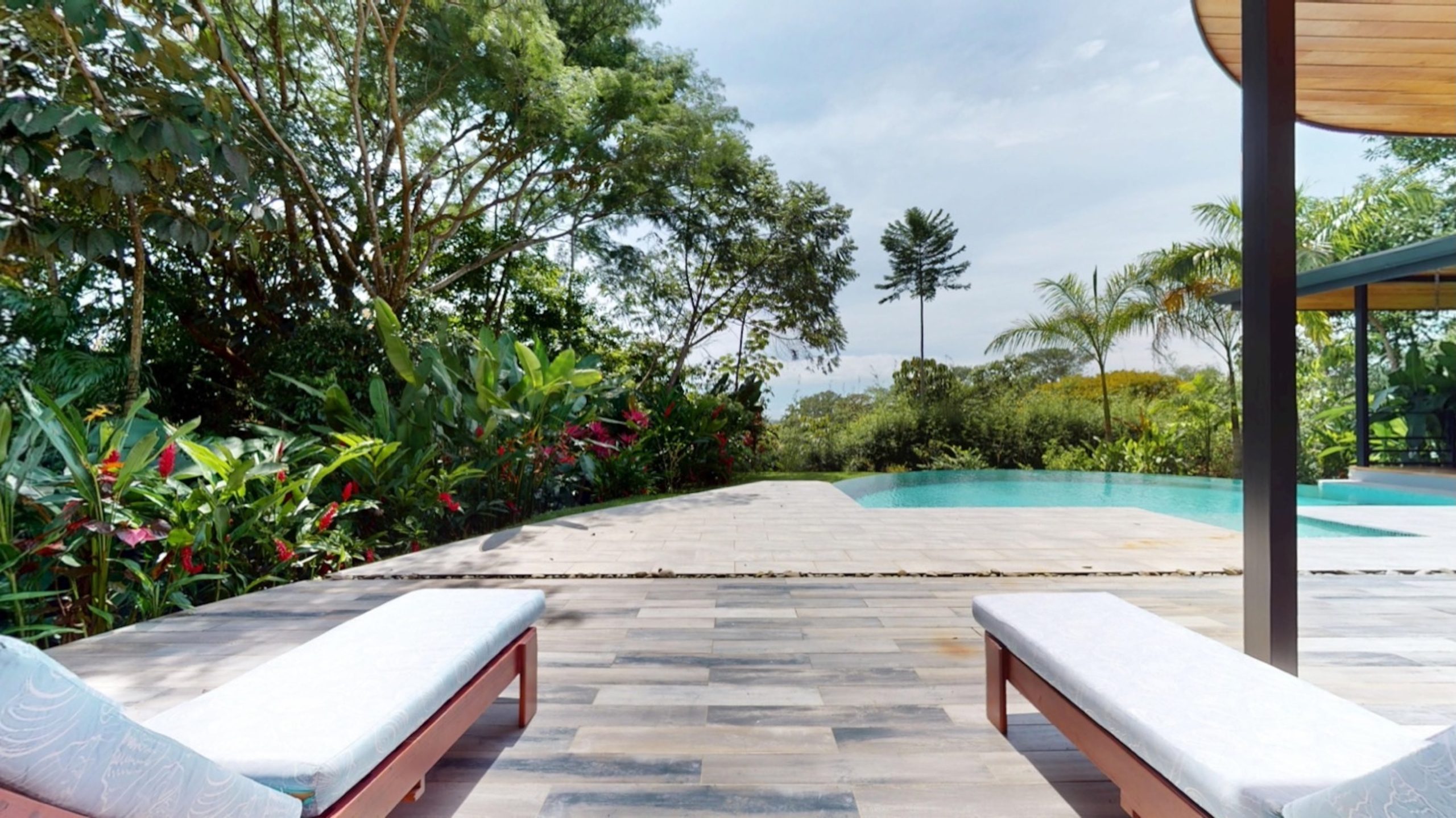 5526 – Affordable Resort-Style Ocean View Home_13