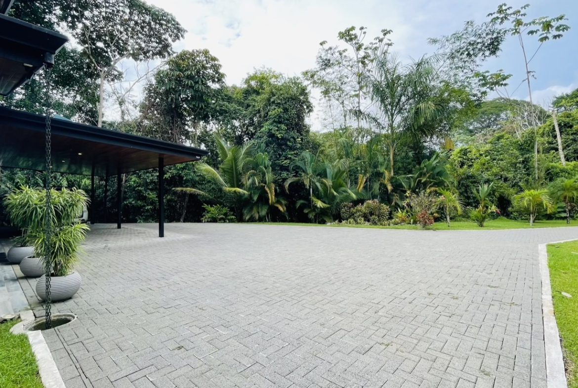 PROPERTY WITH LANDSCAPING VIEWS, IN UVITA JARDINES DEL MORETE – 2.33 ACRES