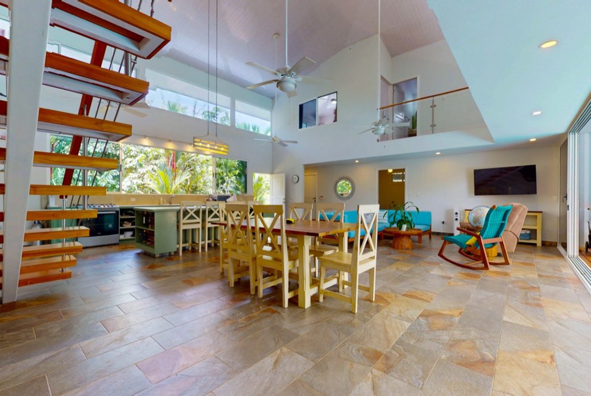 JUNGLE PROPERTY WITH THREE BEDROOMS, IN LOS JARDINES DEL MORETE UVITA – 1.89 ACRES