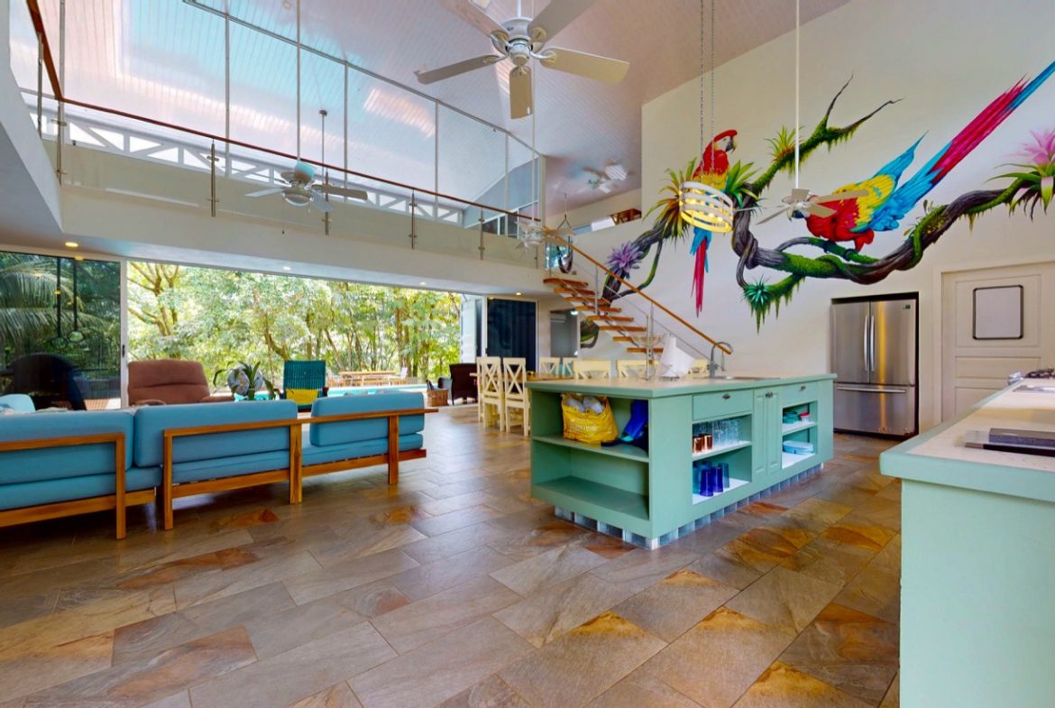 JUNGLE PROPERTY WITH THREE BEDROOMS, IN LOS JARDINES DEL MORETE UVITA – 1.89 ACRES