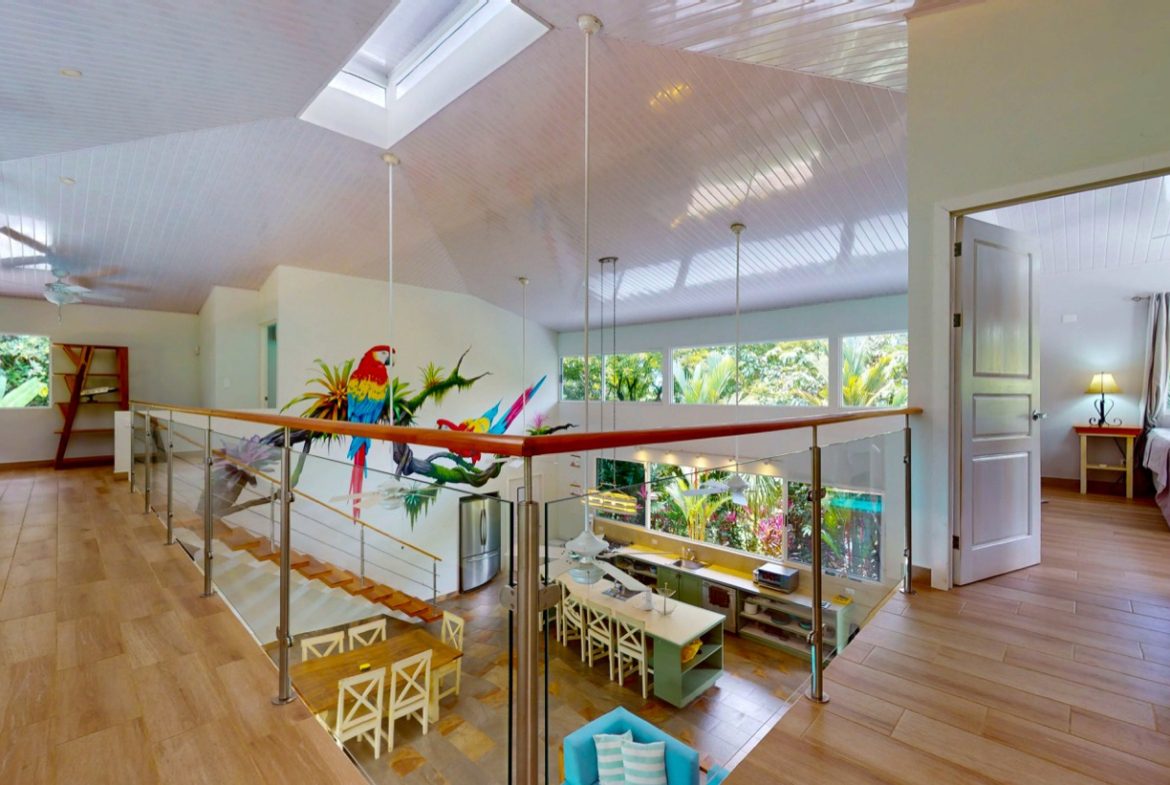 JUNGLE PROPERTY WITH THREE BEDROOMS, IN LOS JARDINES DEL MORETE UVITA – 1.89 ACRES