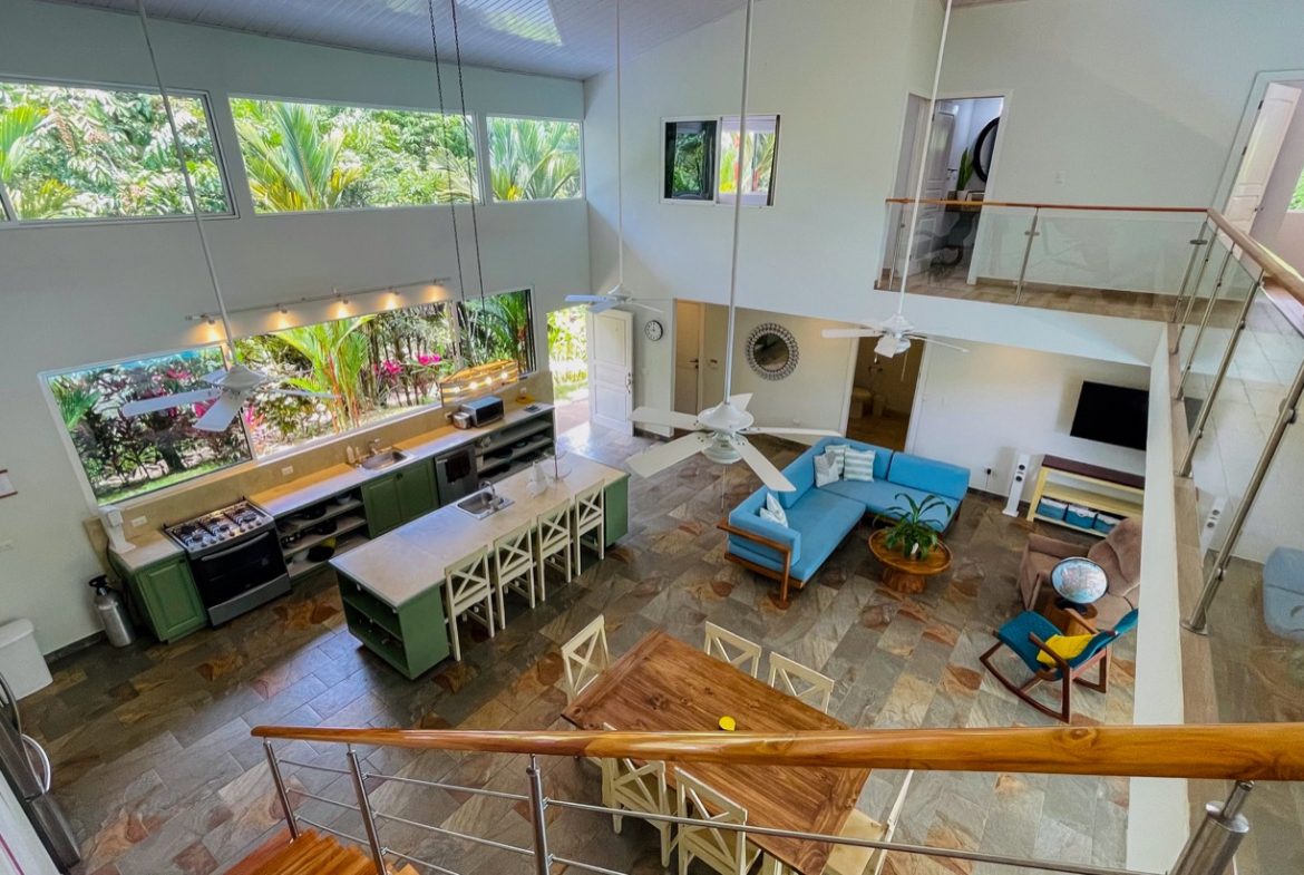 JUNGLE PROPERTY WITH THREE BEDROOMS, IN LOS JARDINES DEL MORETE UVITA – 1.89 ACRES