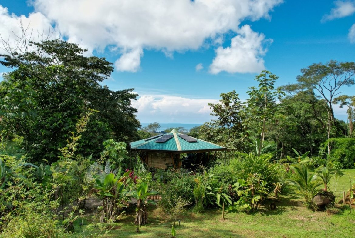 CABIN OF ONE BEDROOM WITH EXTRA BUILDING LOT NEAR TO THE RIVER,  IN OJOCHAL – 1.73 ACRES, Uvita, Costa Rica — photo 6