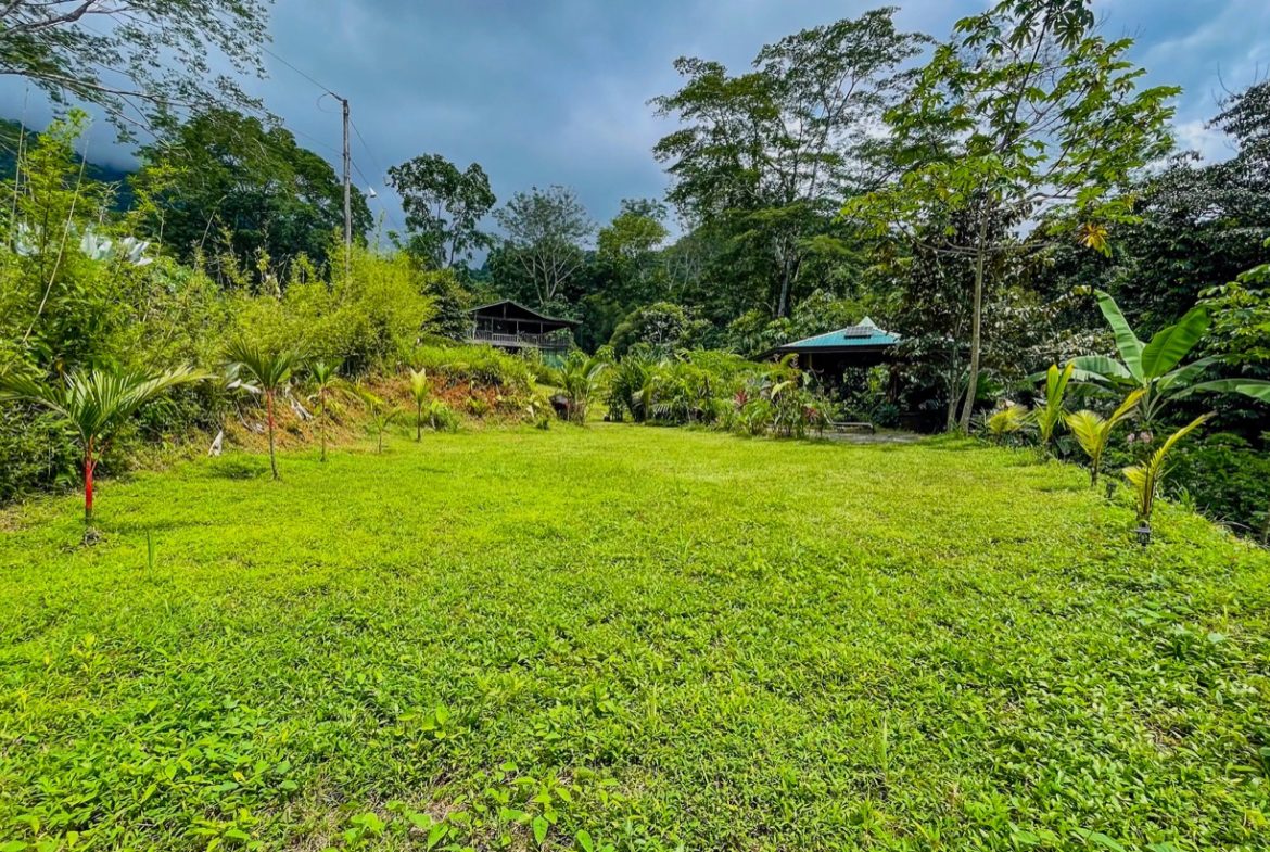 CABIN OF ONE BEDROOM WITH EXTRA BUILDING LOT NEAR TO THE RIVER,  IN OJOCHAL – 1.73 ACRES