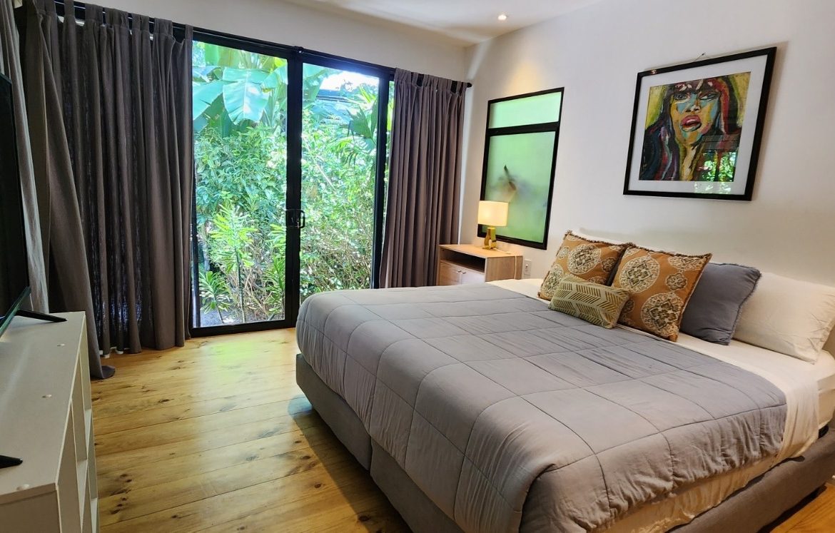 HOTEL PROPERTY WITH TEN BEDROOM AND POOL, IN OJOCHAL – 0.44 ACRES