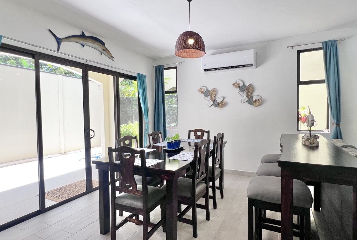 VILLA TORTUGA IN GATED COMMUNITY NEAR TO QUEPOS CENTER  – 0.08 ACRES