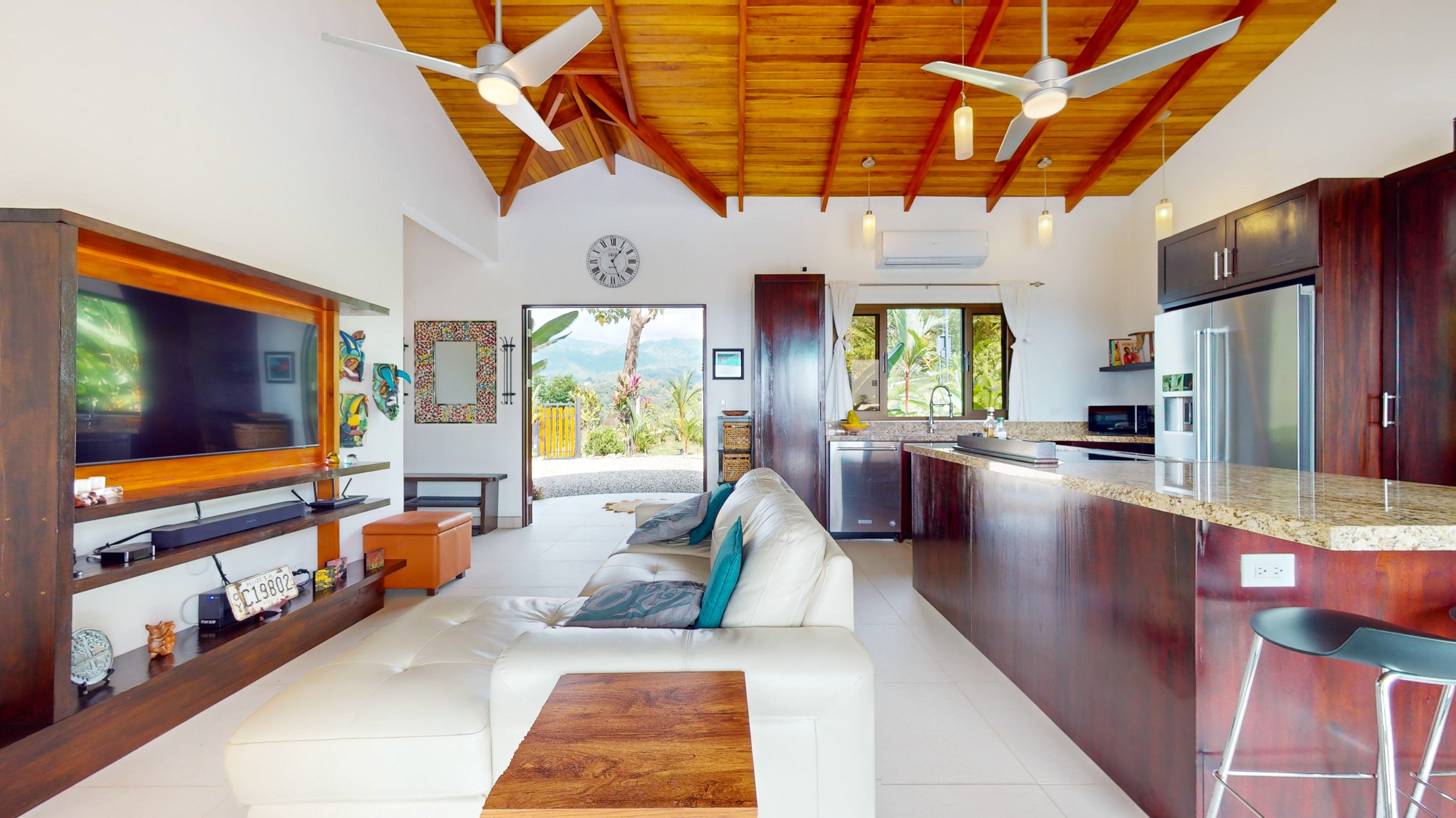 8160 House Chontales David Sherwood 16