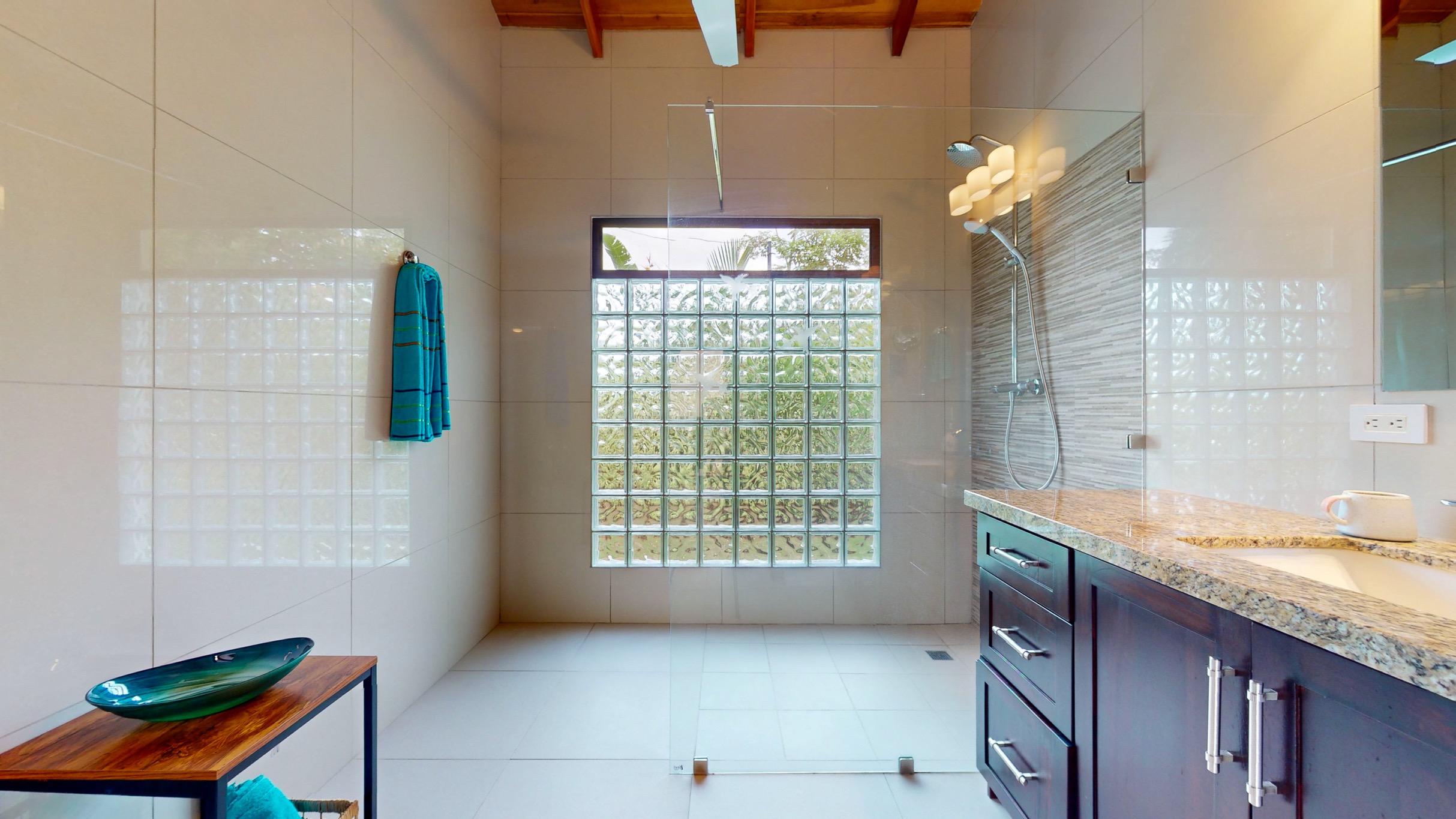 8160 House Chontales David Sherwood 31