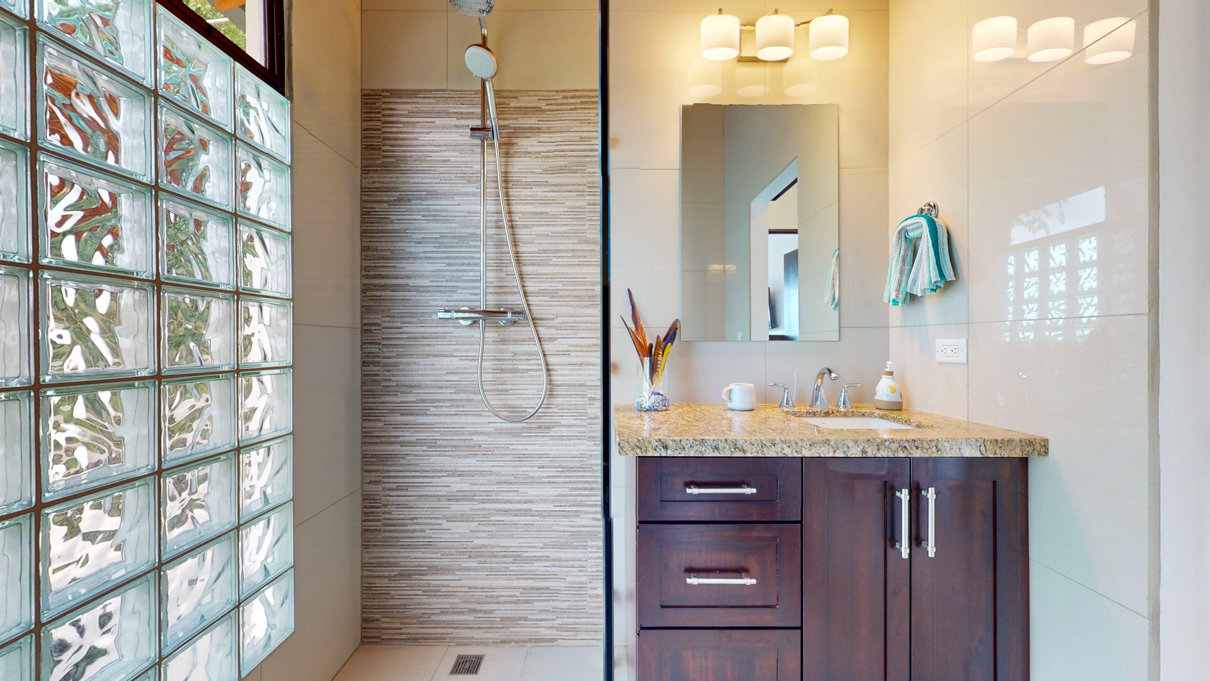 8160 House Chontales David Sherwood 38