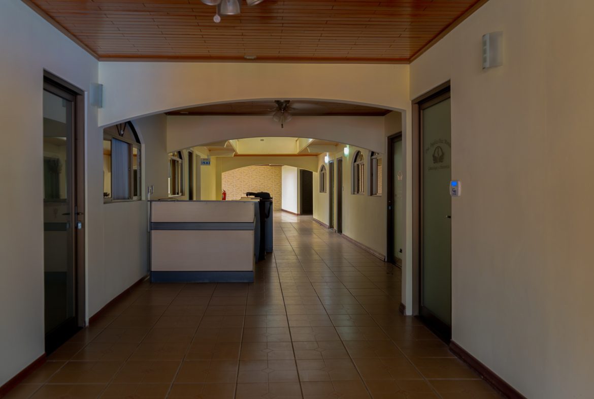 OFFICE PROPERTY WITH TEN ROOMS, IN SAN ISIDRO DEL GENERAL – 0.24 ACRES
