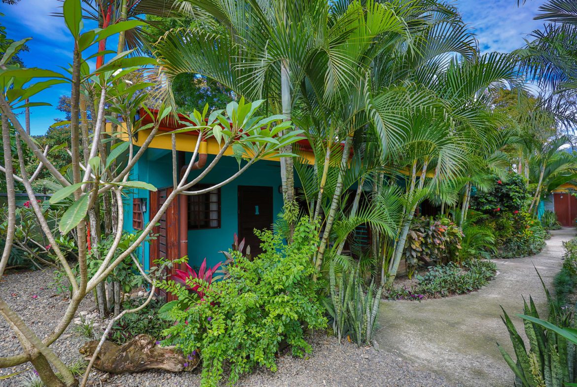 SUCCESSFUL BOUTIQUE HOTEL WITH OWNER’S HOME BY THE BEACH IN UVITA
