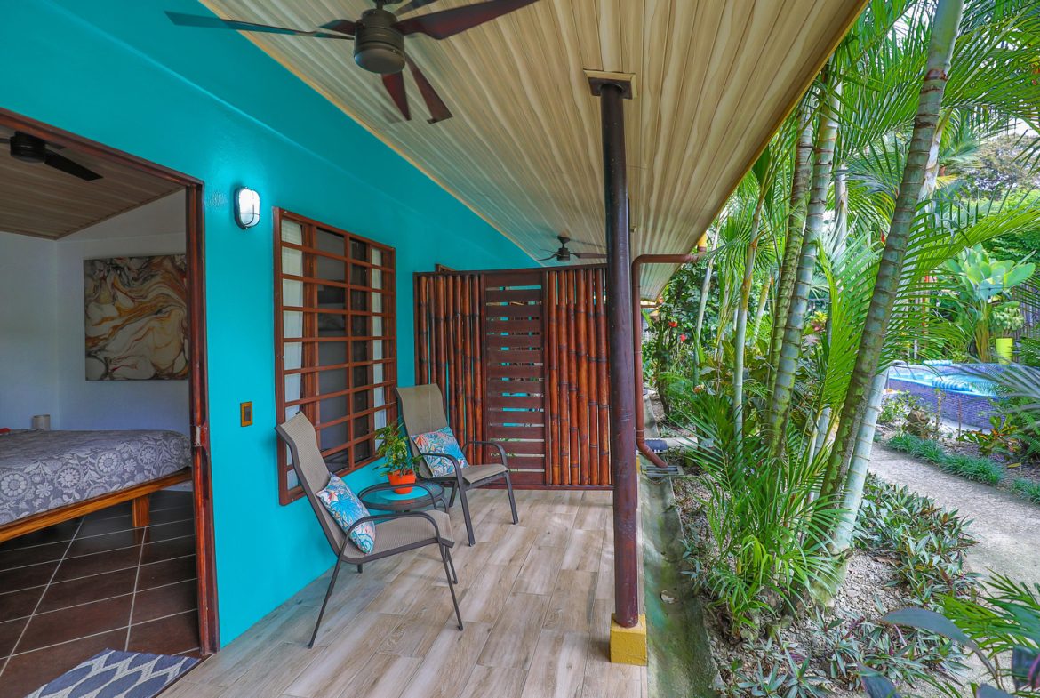 SUCCESSFUL BOUTIQUE HOTEL WITH OWNER’S HOME BY THE BEACH IN UVITA