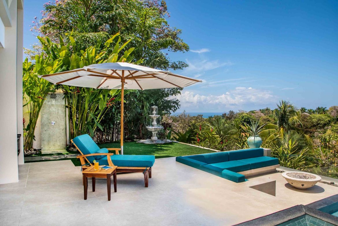 BEAUTIFUL PROPERTY WITH OCEAN FRONT VIEWS, IN QUEPOS – 0.70 ACRES