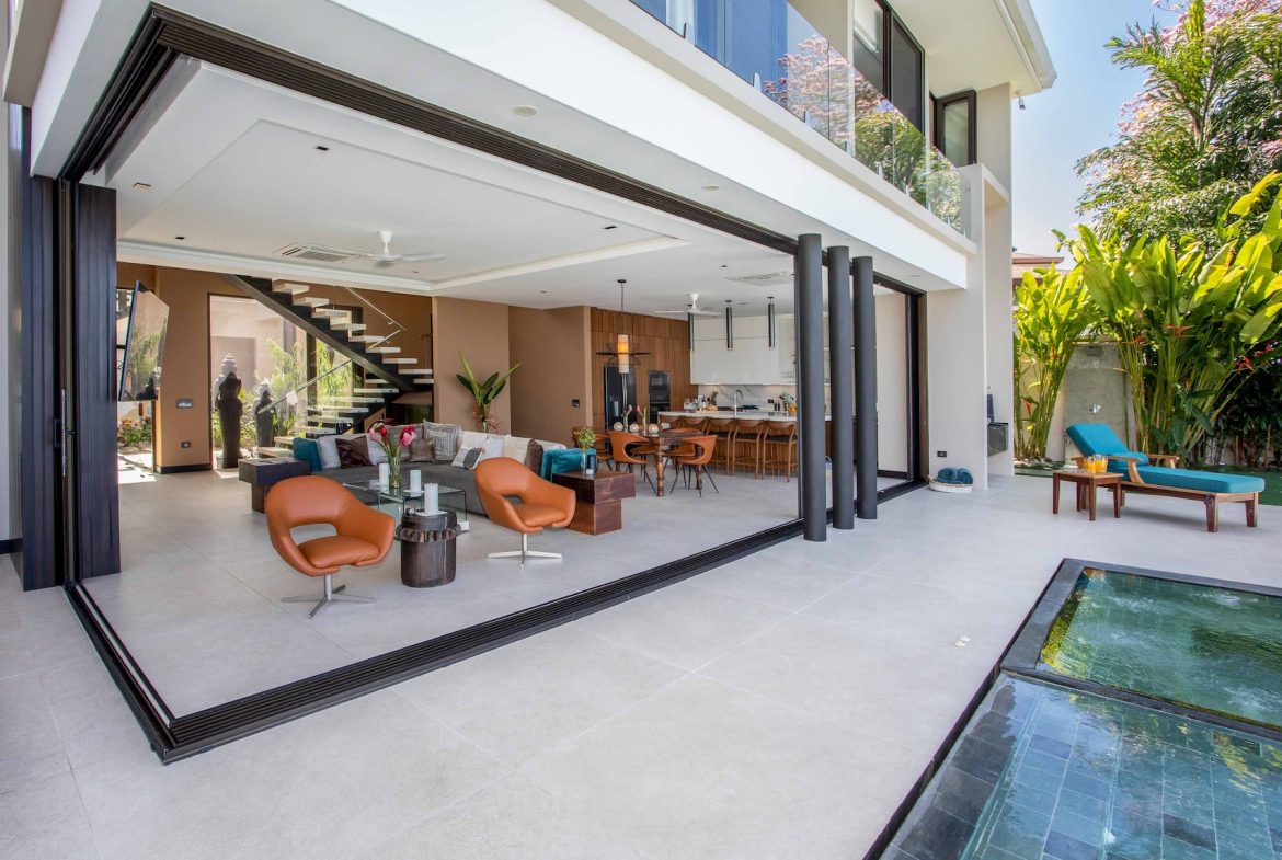 BEAUTIFUL PROPERTY WITH OCEAN FRONT VIEWS, IN QUEPOS – 0.70 ACRES