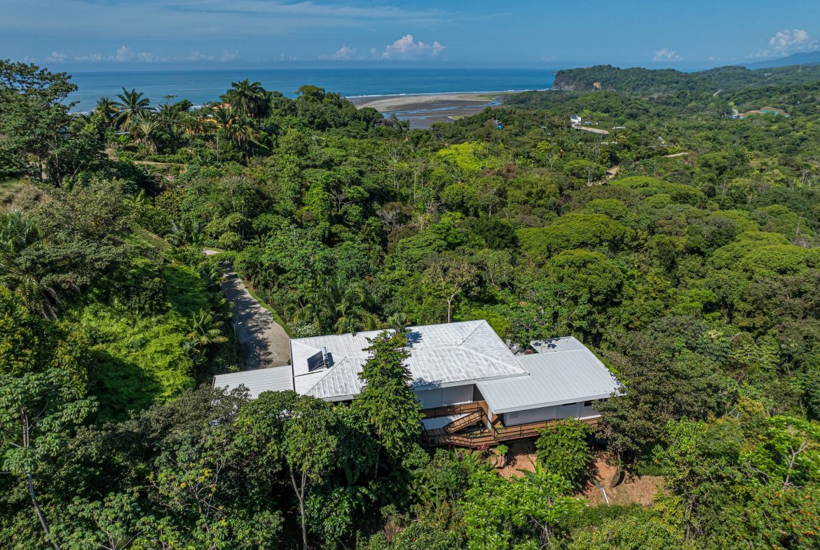 PROPERTY WITH BEAUTIFUL VIEWS OF THE SUNSET AND OCEAN, IN CHACARA OJOCHAL – 3.04 ACRES, Uvita, Costa Rica — photo 2