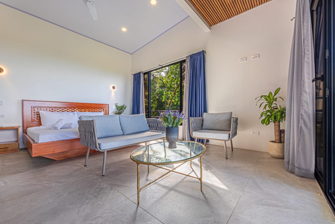 TWO FLOOR PROPERTY WITH VALLEY AND OCEAN VIEWS, IN UVITA – 0.75 ACRES