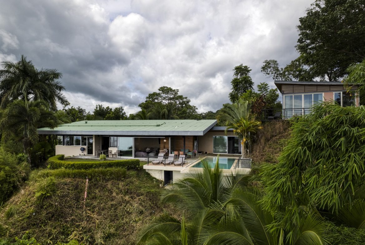 PROPERTY WITH PANORAMIC VIEWS OF THE OCEAN, IN PAVONES – 4.06 ACRES, Uvita, Costa Rica — photo 4